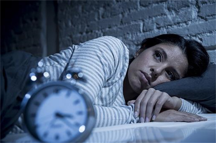 手机成瘾是影响睡眠质量重要因素 发布睡眠报告