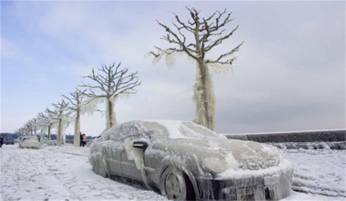 年温差最大的地区：奥伊米亚康（年温差107.8℃ 俄罗斯）